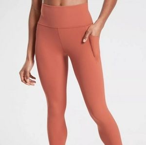 Athleta Salutation Stash Pocket Leggings